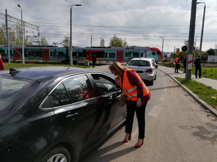 akcja ulotkowa, Łódź, samochód osobowy, ambasador bezpieczeństwa