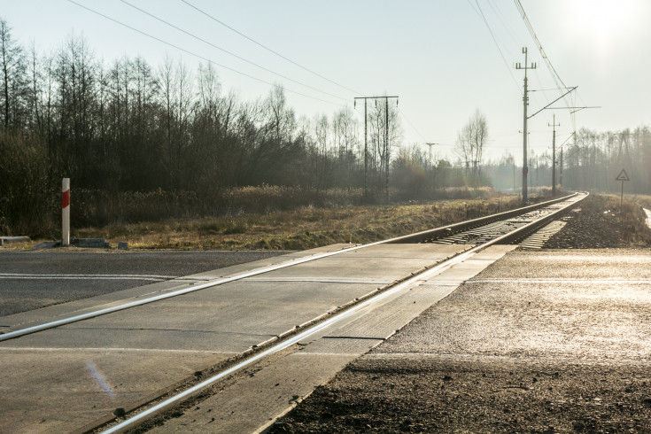 przejazd kolejowo-drogowy, POIiŚ 2014-2020, świętokrzyskie, modernizacja przejazdu, Połaniec, zmodernizowany przejazd, Osiecka