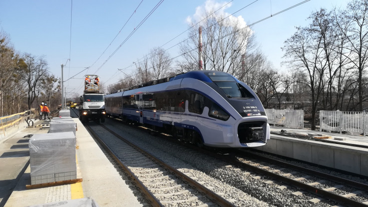 LK143, nowy przystanek, Wrocław Szczepin, nowa infrastruktura pasażerska, pociąg pasażerski, budowa przystanku