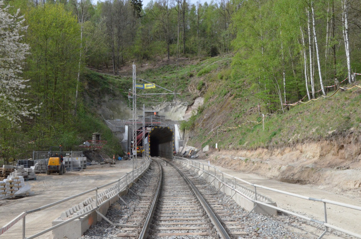 tunel, nowa sieć trakcyjna, nowy tor, nowa infrastruktura, Trzcińsko