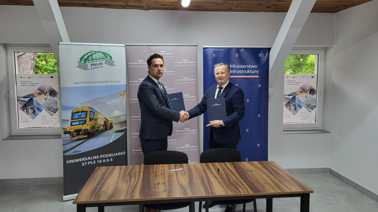 stacja, Skarżysko-Kamienna, LK8, Przedsiębiorstwo Napraw i Utrzymania Infrastruktury Kolejowej, podpisanie umowy, Wanat Mateusz, Tumlin, IDOM