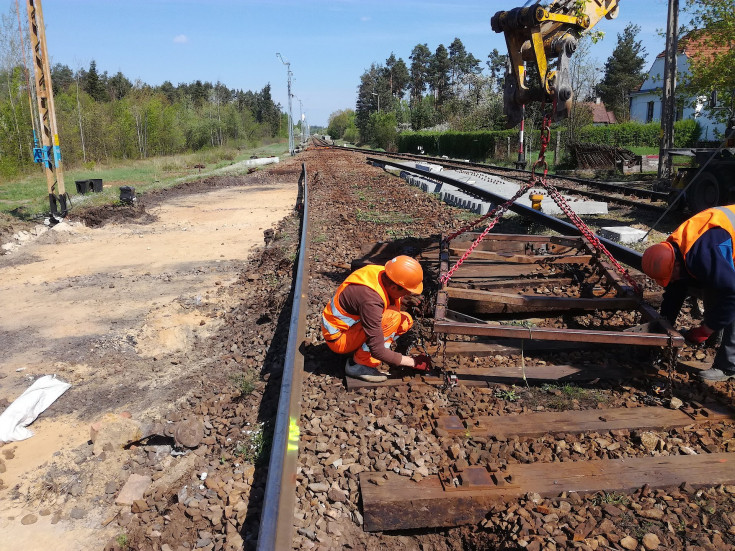 Węglówka, przewóz towarów, Wyczerpy, Chorzew Siemkowice, projektuj i buduj, LK146, modernizacja przejazdu, wymiana toru