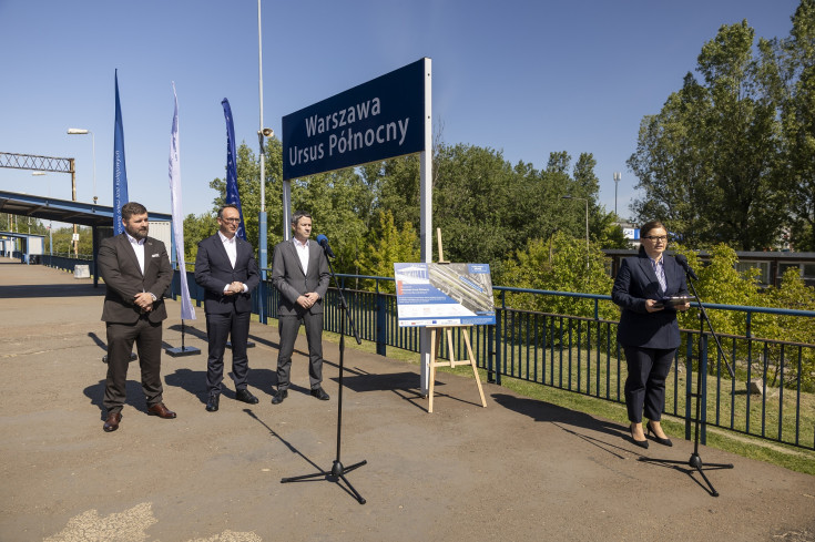 briefing prasowy, przystanek, Klimczak Dariusz, Wyborski Piotr, Warszawa Ursus Północny