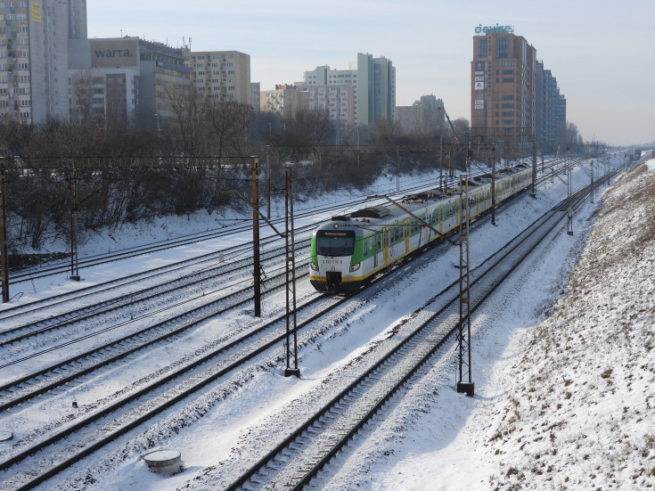 linia kolejowa, LK447, pociąg, LK1, zima, kursowanie pociągów