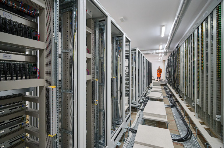 SRK, system komputerowy, nowy system sterowania ruchem kolejowym, KPO, digitalizacja, Częstochowa Towarowa, urządzenie