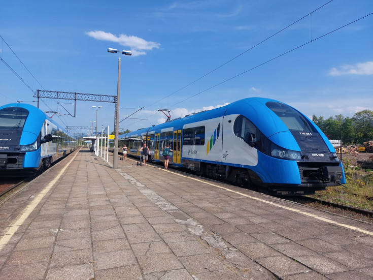 stacja, pociąg, Węgierska Górka