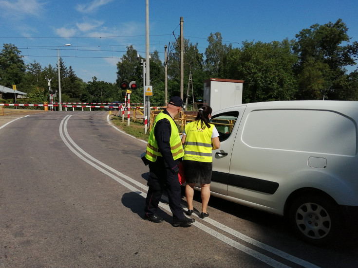 bezpieczny przejazd, bezpieczny piątek, nowy przejazd, ambasadorki bezpieczeństwa, gry edukacyjne, Bezpieczny przejazd VR, Białystok Niewodnica, www.bezpieczny-przejazd.pl