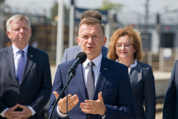 Kielce, LK25, umowa, dokumentacja projektowa, Tomaszów Mazowiecki, briefing prasowy, Kolej+