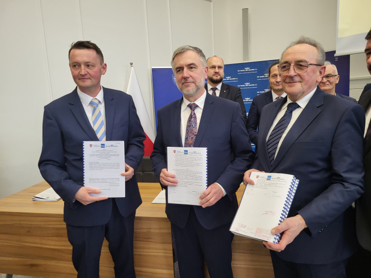 Bresch Arnold, podpisanie umowy, nowa infrastruktura, Kolej+, Rządowy Program Uzupełniania Lokalnej i Regionalnej Infrastruktury Kolejowej, Samorząd Województwa Wielkopolskiego