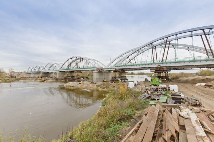 Sadowne, E75, Rail Baltica, Czyżew, most na Bugu, nasuwanie przęsła