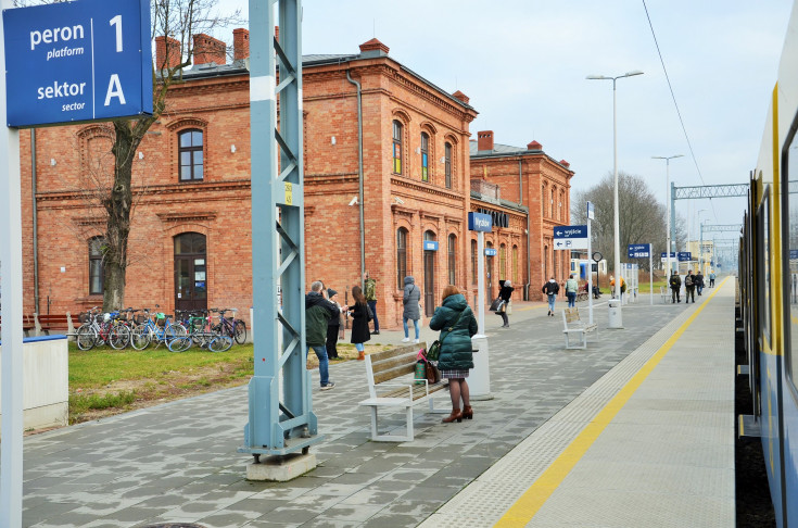 peron, stacja, dworzec kolejowy, LK1, Wiedenka, Myszków, nowa infrastruktura