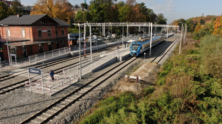 peron, stacja, pociąg, Cieszyn, LK190, nowa infrastruktura