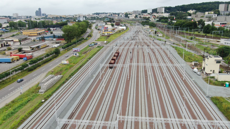 pociąg towarowy, przewóz towarów, Port Gdynia, nowa infrastruktura