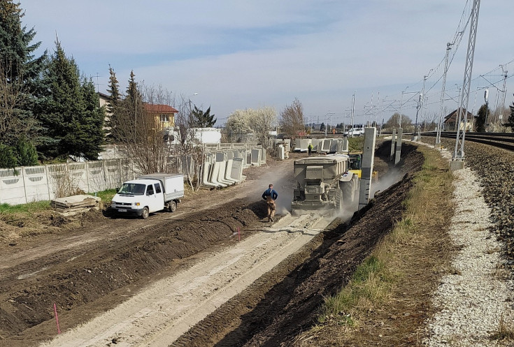 nowy przystanek, prace budowlane, maszyna, Pabianice Północne