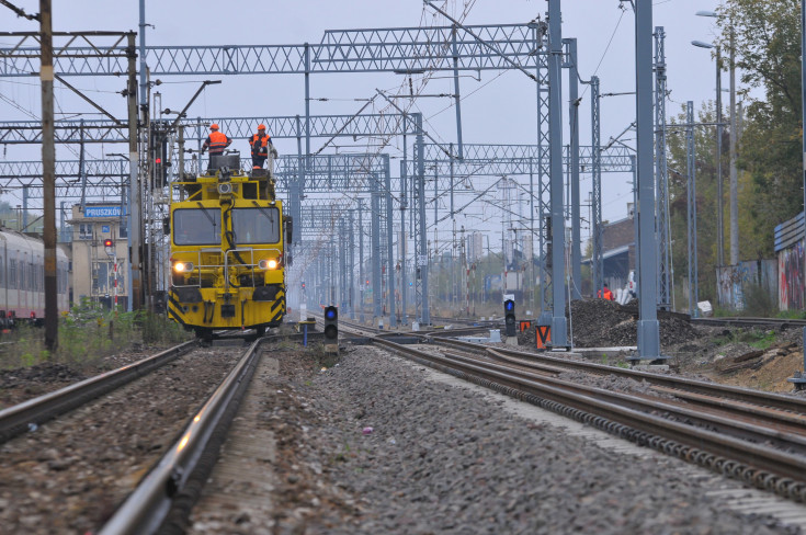 sieć trakcyjna, LK1, pociąg techniczny, infrastruktura kolejowa