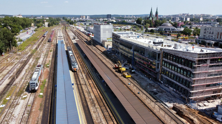 peron, Kielce, prace na stacji kolejowej, widok z lotu ptaka