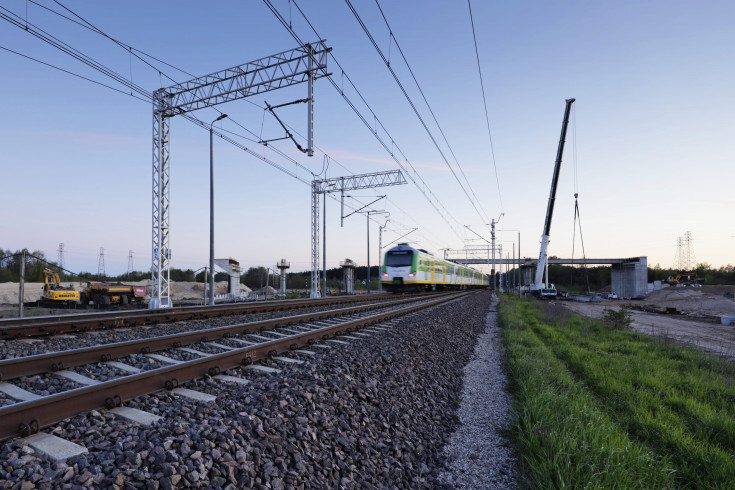 E75, Rail Baltica, Małkinia, pociąg pasażerski, nowy wiadukt drogowy