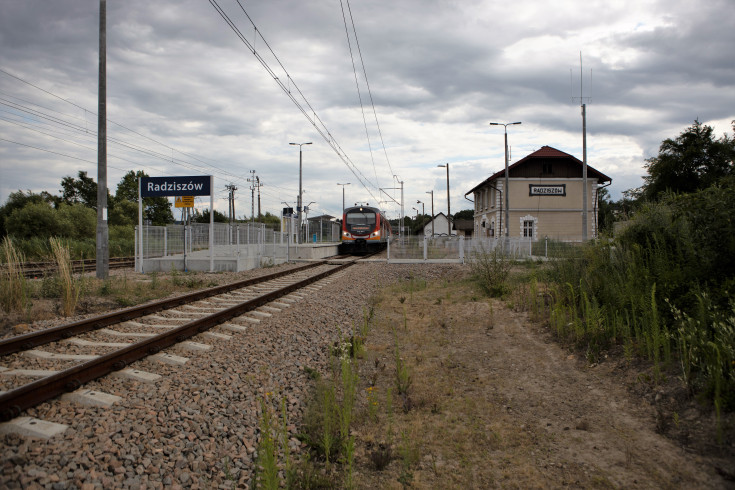 stacja, POIiŚ 2014-2020, LK97, Radziszów, kolejowa zakopianka, nowy peron