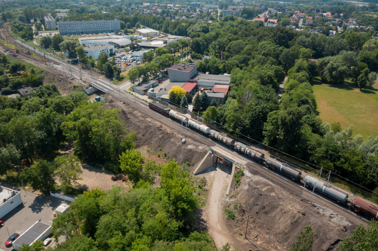 pociąg towarowy, przewóz towarów, prace budowlane, LK147, LK180, LK132, nowy tor, Maciejów Północny, Zabrze Biskupice