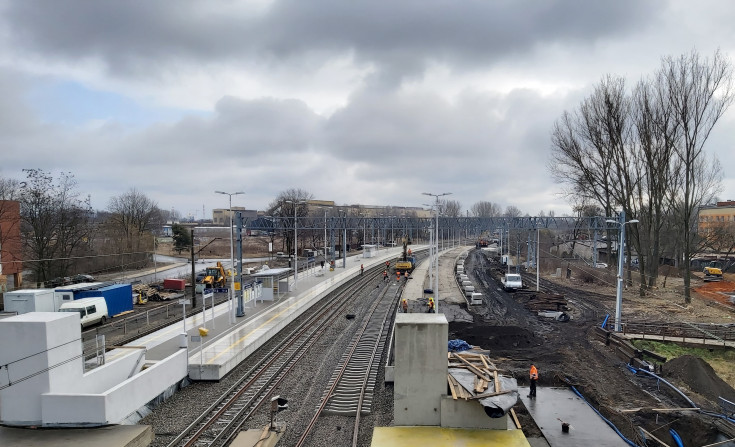 LK1, Wiedenka, nowa sieć trakcyjna, Częstochowa Raków, nowa infrastruktura pasażerska, nowy tor