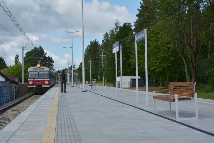 pasażer, nowy przystanek, LK220, nowa infrastruktura pasażerska, Olsztyn Likusy, pociąg pasażerski