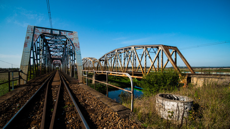 E75, Rail Baltica, Białystok, CEF, Czyżew, most kolejowy