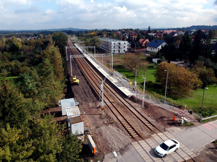 nowy przystanek, nowa sieć trakcyjna, LK94, wymiana toru, Kraków Sidzina