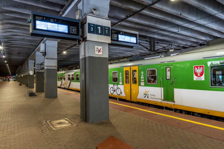 peron, Warszawa, stacja, pociąg, KPO, digitalizacja, Warszawa Wileńska