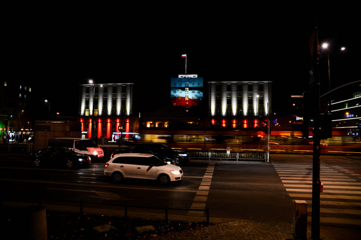 centrala, budynek, niepodległość, niepodległa, iluminacja