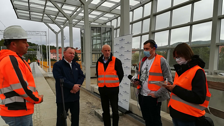 nowy przystanek, Merchel Ireneusz, Wałbrzych Centrum, briefing prasowy, nowa infrastruktura