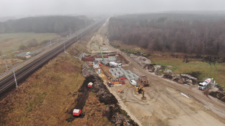 łącznica, CMK, Czarnca, Włoszczowa Północ, LK582, prace budowlane, nowa infrastruktura