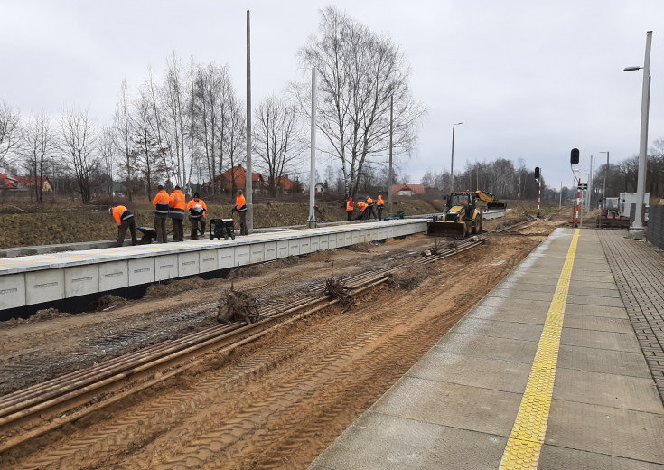 prace torowe, nowy tor, Zgierz Północ, nowa mijanka, nowe szyny, nowe podkłady