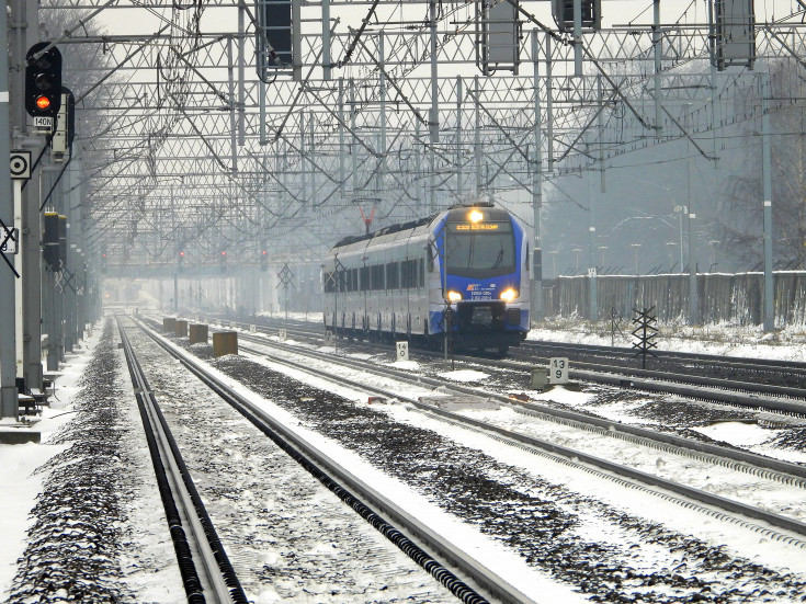 linia kolejowa, LK447, pociąg, LK1, zima, kursowanie pociągów