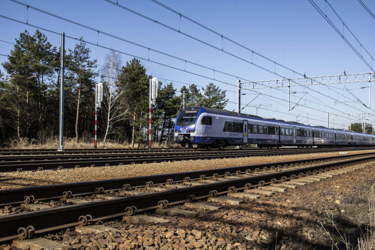 CMK, PKP Intercity, pociąg pasażerski, oddziaływanie na środowisko, konsultacje społeczne, zamierzenia inwestycyjne