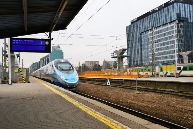 peron, modernizacja, przejście podziemne, Warszawa Zachodnia, Pendolino, warszawska linia średnicowa