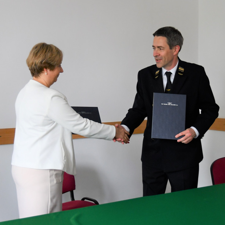 stypendium, edukacja przyszłych kolejarzy, technik transportu kolejowego, szkoła, praktyki zawodowe, Wyborski Piotr, Technikum nr 7 w Zespole Szkół im. inż. S. Wysockiego w Warszawie, technik elektroenergetyk transportu szynowego