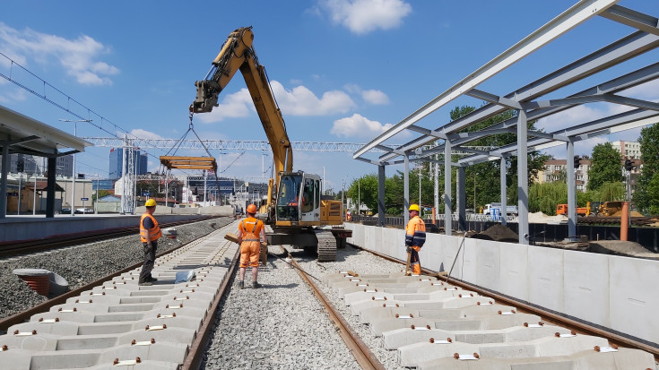 Rzeszów Główny, nowa stacja, nowe schody ruchome, nowa winda, nowa infrastruktura pasażerska, nowe przejscie dla pieszych