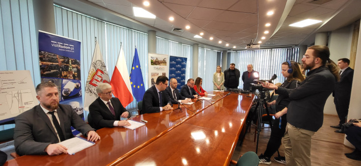 nowy przystanek, podpisanie umowy, nowa infrastruktura, Program  Przystankowy, Radom Południowy, DOMOST Sp. z o.o.