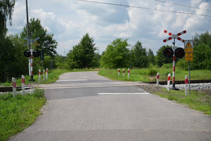 bezpieczeństwo, przejazd kolejowo-drogowy, sygnalizacja, krzyż św. Andrzeja