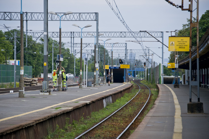 peron, CEF, Łącząc Europę, LK447, tor, przed modernizacją, Warszawa Ursus, przystanek, inwestycja