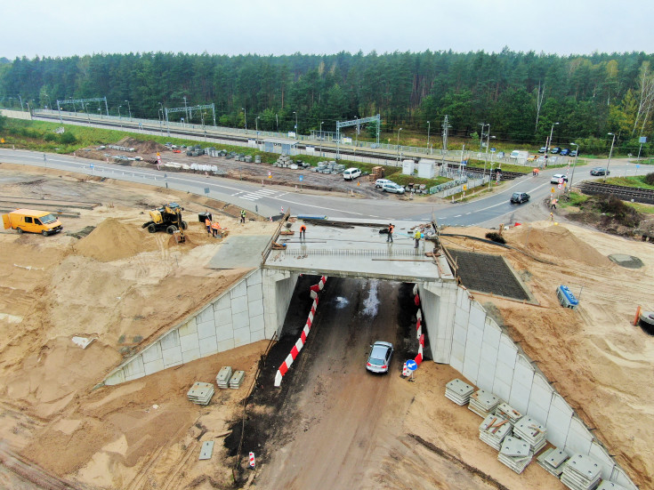 E75, Rail Baltica, nowa infrastruktura, wiadukt drogowy, Topór