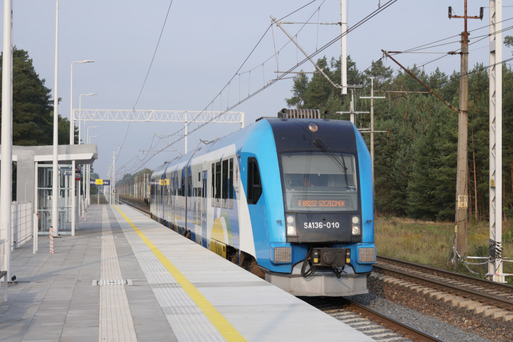 E59, nowa infrastruktura pasażerska, pociąg pasażerski, nowy peron, Miedwiecko