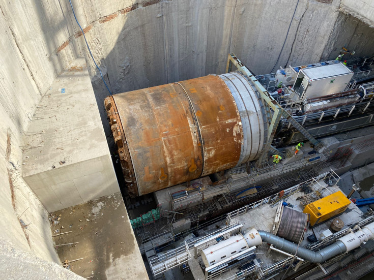 TBM, tarcza, budowa tunelu, drążenie tunelu kolejowego, Łódź Koziny