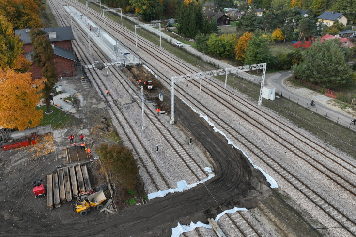 stacja, Bełchów, prace budowlane, nowa kładka