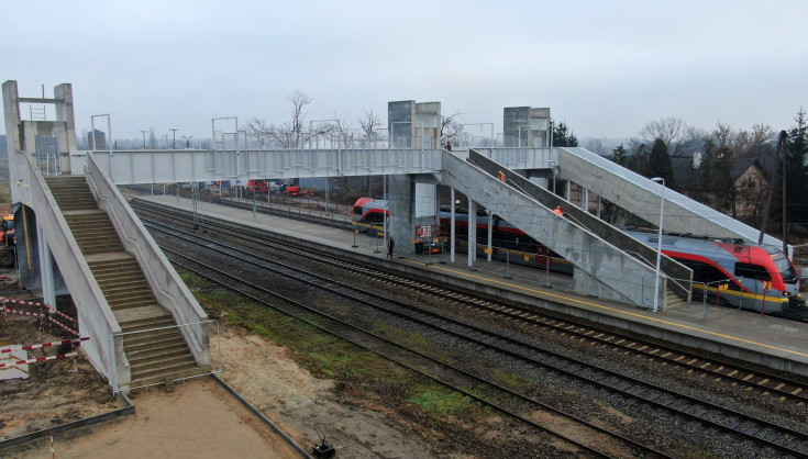 prace budowlane, nowa kładka, nowa infrastruktura, Głowno