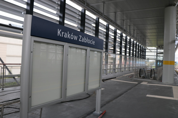 peron, Kraków, łącznica, POIiŚ 2014-2020, rozkład jazdy, łącznica krakowska, Kraków Zabłocie, aglomeracja krakowska, Program Operacyjny Infrastruktura i Środowisko, kolej aglomeracyjna, nowy przystanek, infrastruktura kolejowa, przystanek, inwestycja