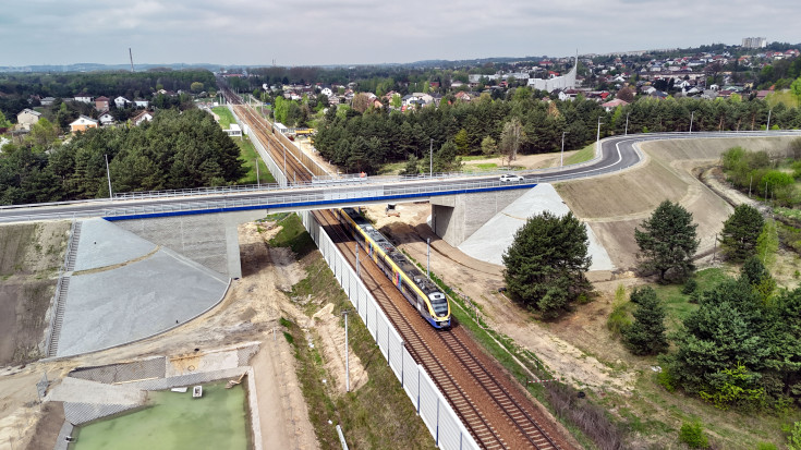 nowa infrastruktura, nowy wiadukt drogowy, widok z lotu ptaka, Młoszowa
