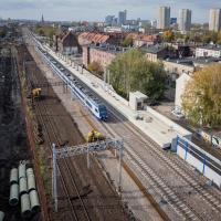 2025-10-24 Dobre zmiany na kolejowej mapie Katowic. Są już nowe tory, wiadukty i peron