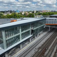 2025-05-27 Radom Wschodni – nowoczesna konstrukcja ze stali i szkła nad nowym peronem
