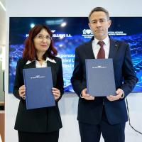 2025-09-23 Nowe perspektywy dla kolei i studentów – Polskie Linie Kolejowe i Politechnika Gdańska podpisały porozumienie o współpracy